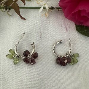 Silpada  sterling  Silver 925 and peridot and garnet beads Hoop Earrings